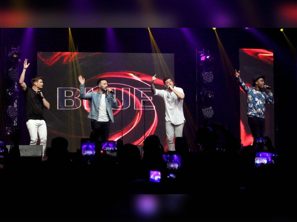 Blue gets fans to “All Rise” at Malaysian concert