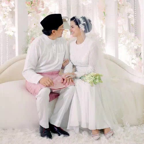 Neelofa and PU Riz are officially husband and wife | theHive.Asia Neelofa and PU Riz are officially husband and wife, celeb, neelofa, news, PU Riz, theHive.Asia, 05300056c27c6b8e2285c9cc443bdb62