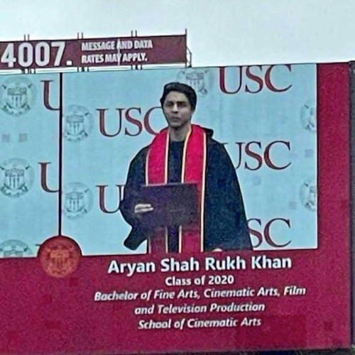The internet went wild over the graduation of Shah Rukh Khan’s son Aryan, aryan khan, bollywood, celeb, news, shah rukh khan, theHive.Asia