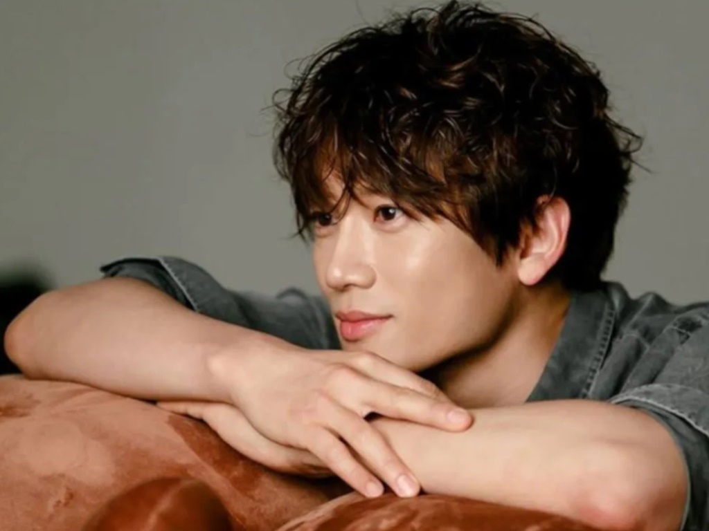 Ji Sung showcases a different side in “The Devil Judge”