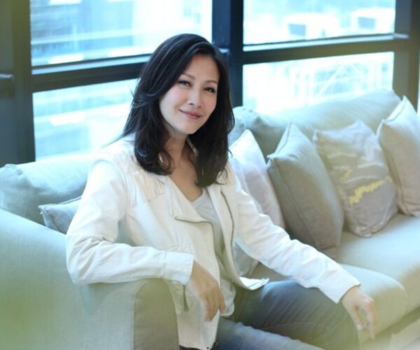 Flora Chan is now teaching English?