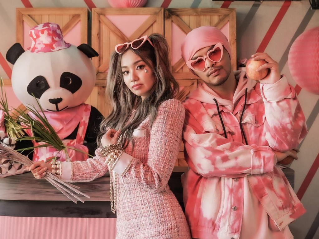 Namewee, Kimberley Chen blocked on Weibo for new song