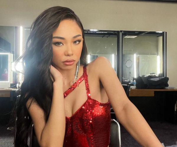 MayMay Entrata is not dating the Tinder Swindler, people!