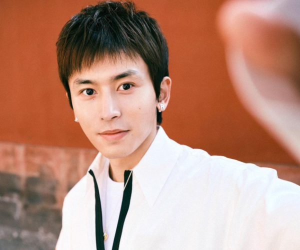 Zhang Zhehan returns after Japanese shrine controversy