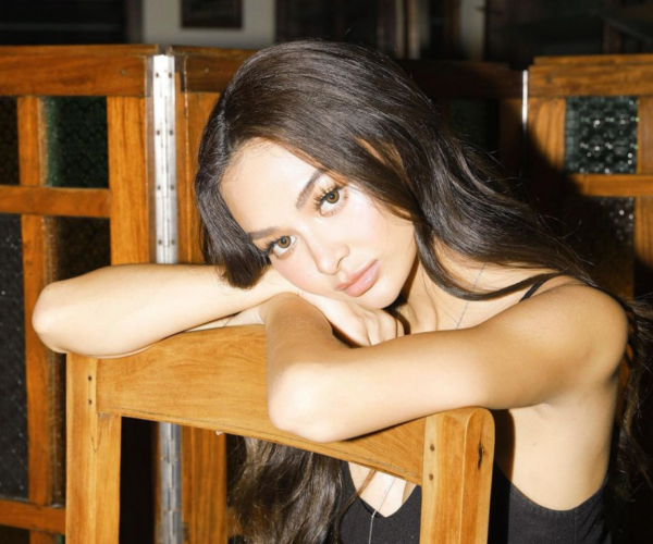 Kylie Verzosa cries on breakup questions