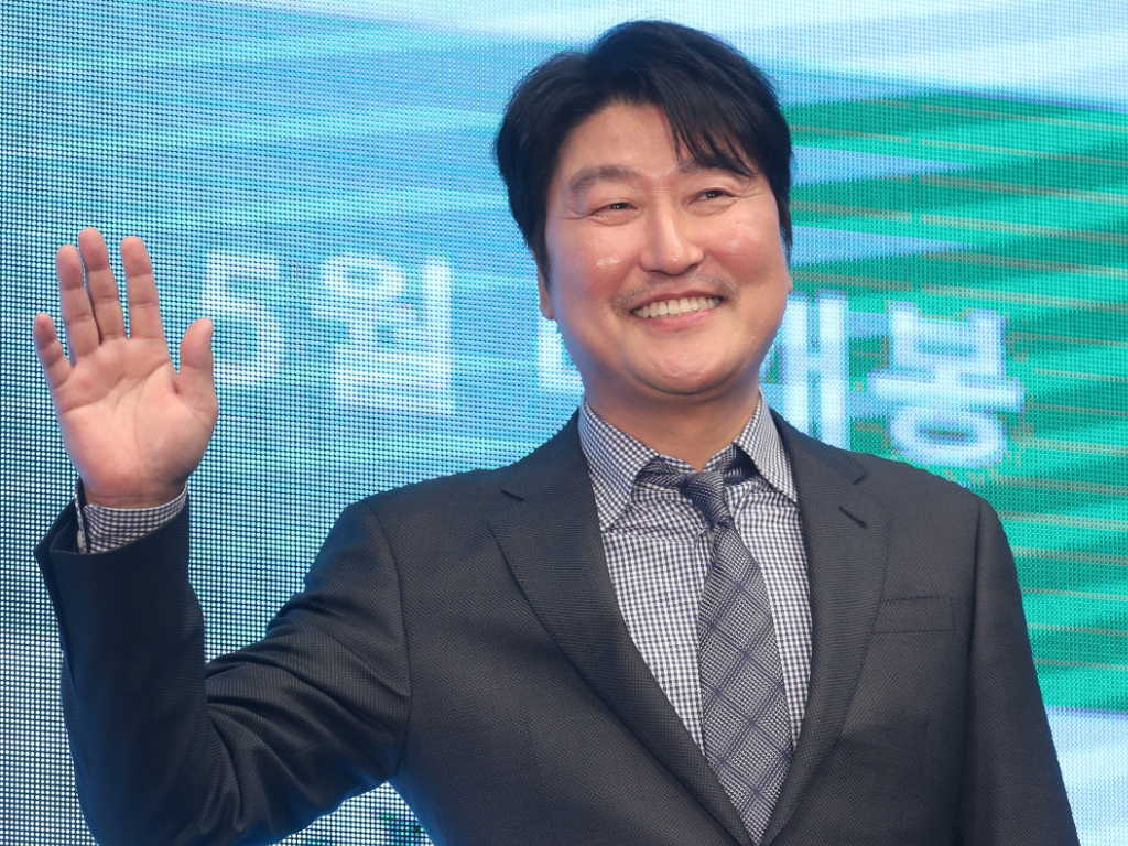 Song Kang-Ho donates hefty amount to charity