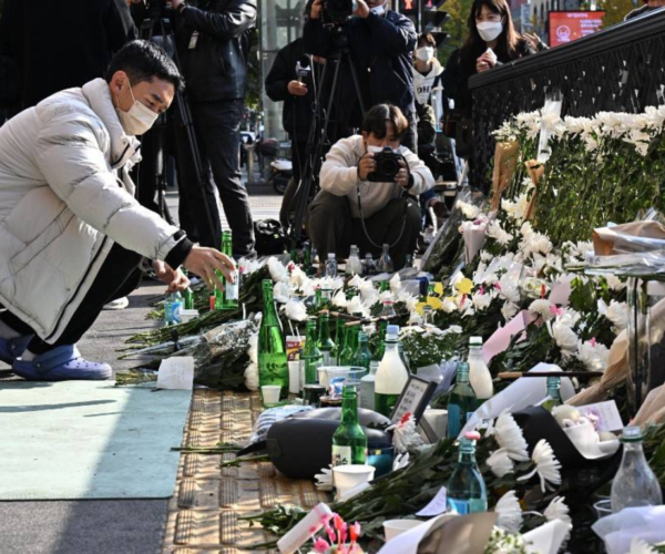Korea’s entertainment grinds to a halt in wake of Itaewon tragedy