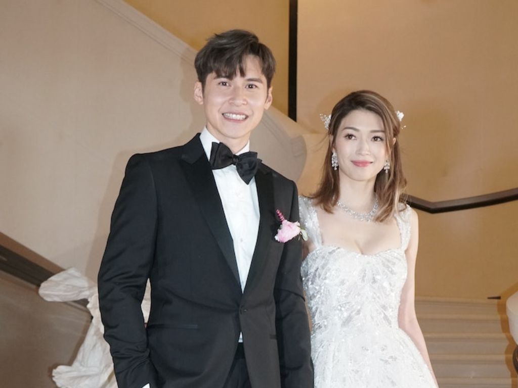 Carlos Chan and Shiga Lin are now married
