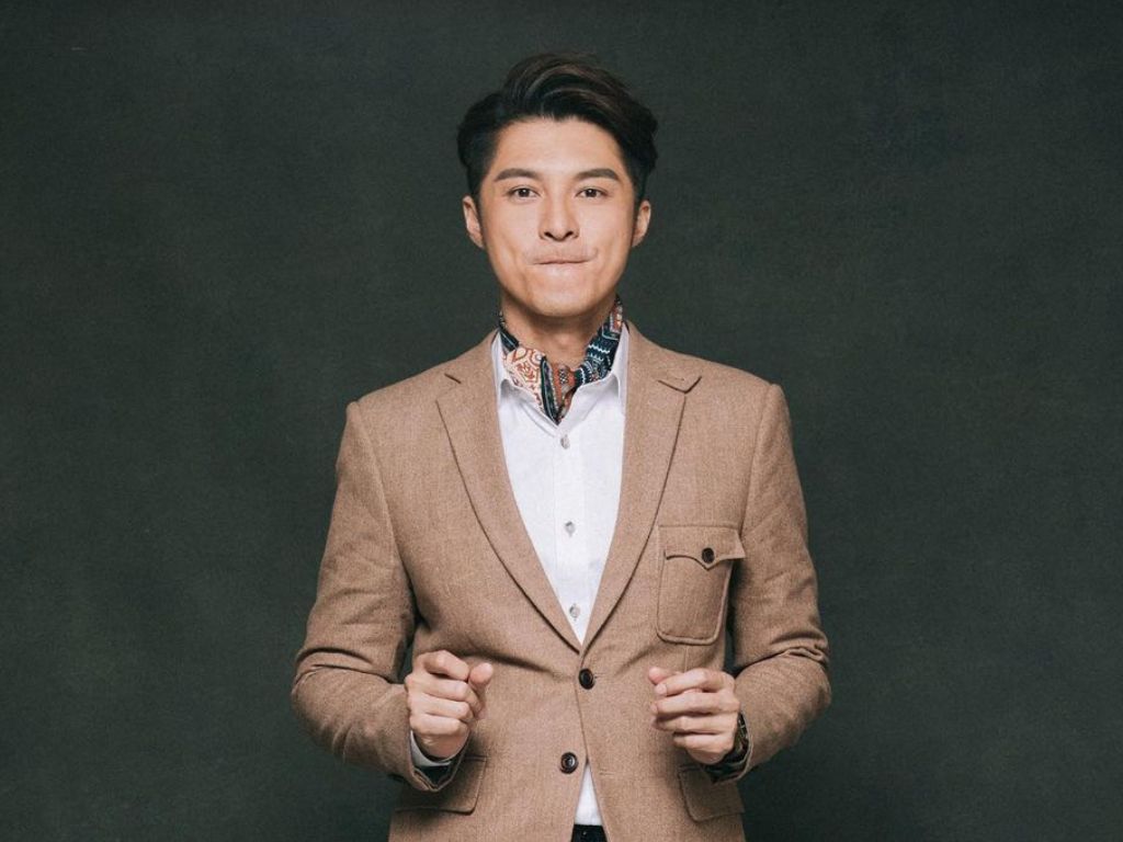 Stephen Wong is doing just fine after leaving TVB