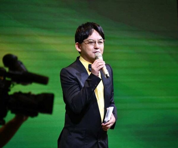 Mickey Huang not interested to return to his column