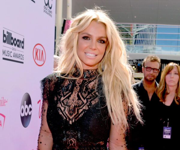 Britney Spears not happy with headlines about her new memoir