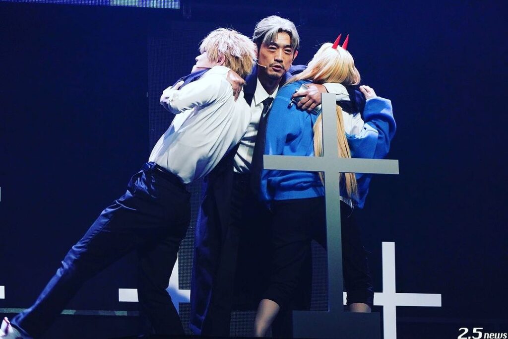 Masahi played Kishibe in the stage play of ‘Chainsaw Man’