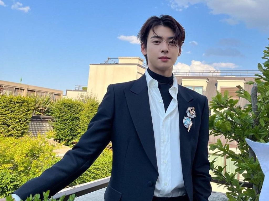 Cha Eun-woo works with India Eisley for solo MV