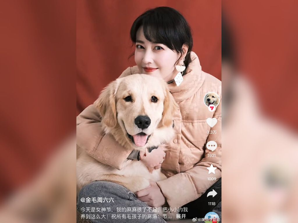 Li Qinqin takes care of Kathy Chow’s dog