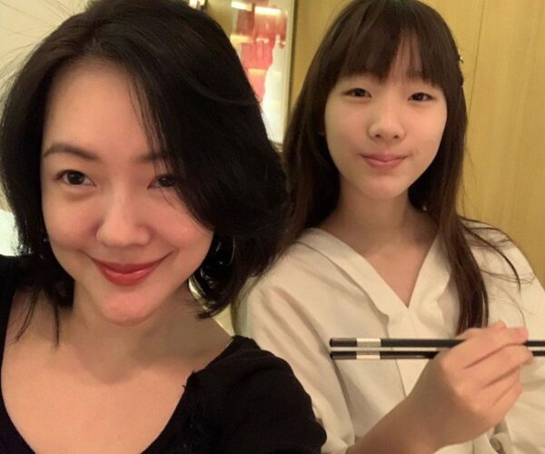 Dee Hsu’s eldest daughter to study in the US