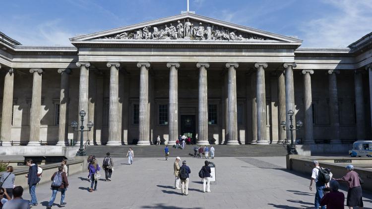Mixed reaction to NewJeans’ collaboration with the British Museum | theHive.Asia Mixed reaction to NewJeans’ collaboration with the British Museum, celeb asia, kpop, newjeans, theHive.Asia, British Museum Front Day