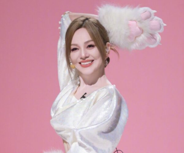 Wang Lin hospitalised for migraine while filming “Ride the Wind”