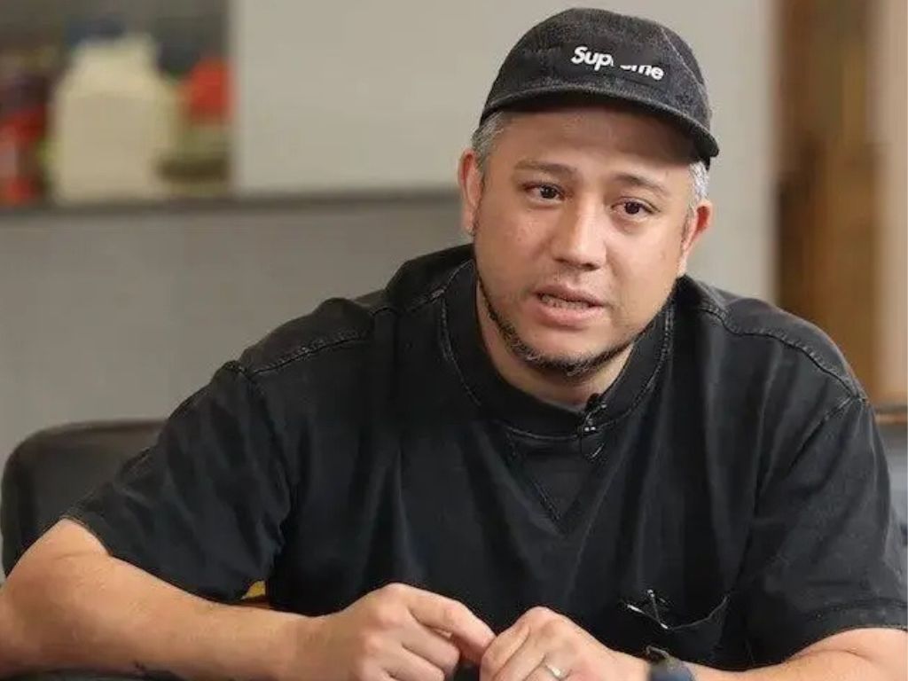 Steven Cheung denies hefty pay for China gig