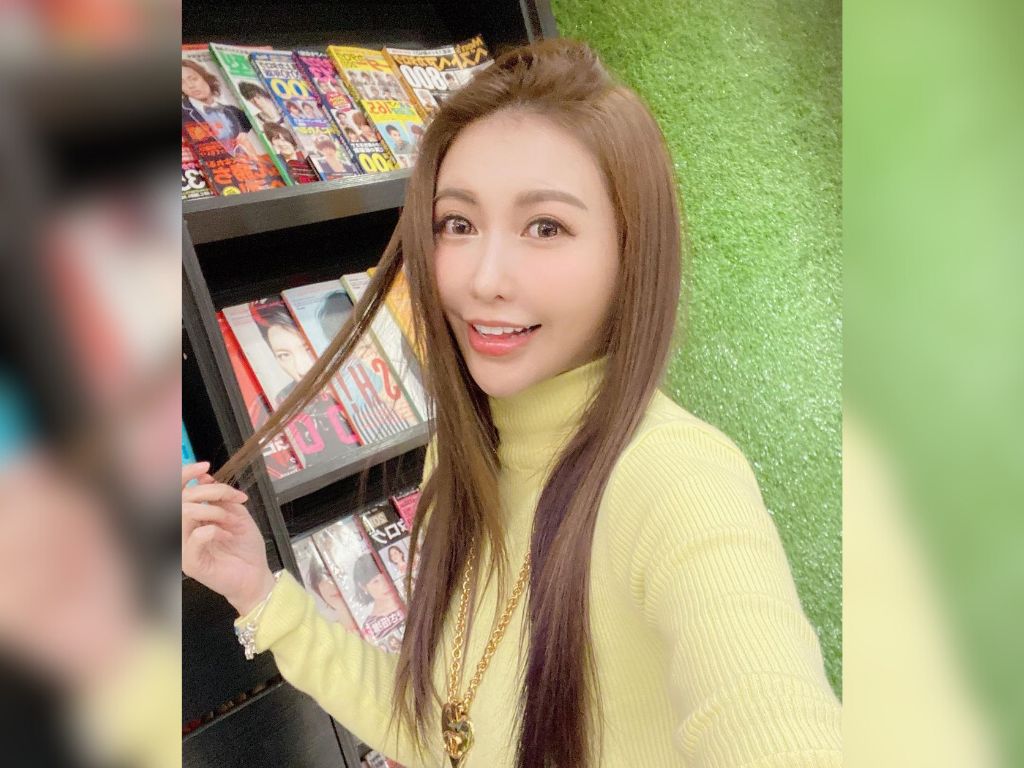 Linda Chien surprises many with ultrasound photo