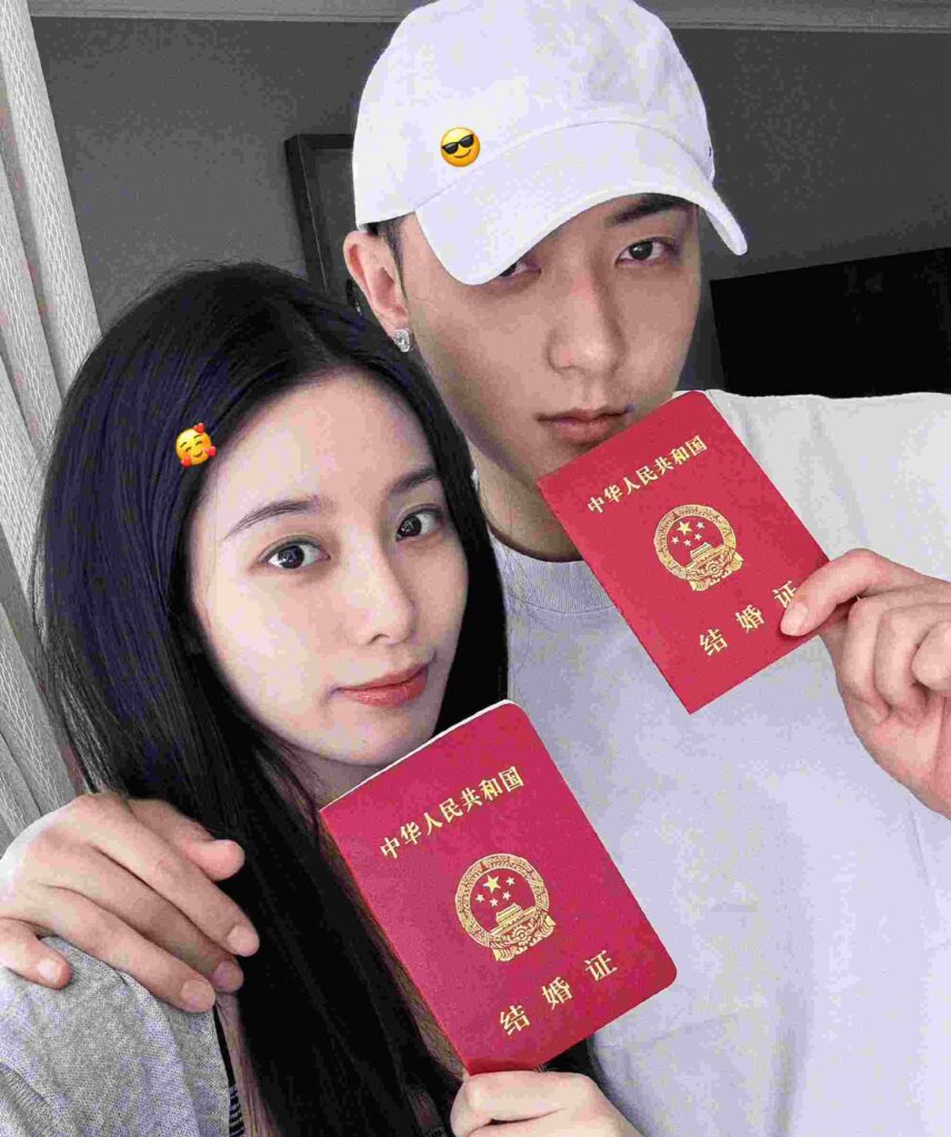 Xu Yiyang shines radiantly in first public appearance post-wedding | theHive.Asia Xu Yiyang shines radiantly in first public appearance post-wedding, celeb asia, xu yiyang, theHive.Asia, 118633d337a74ef182f9e66739794582