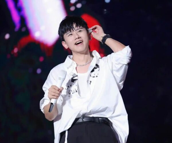 Jason Zhang announces his concert film
