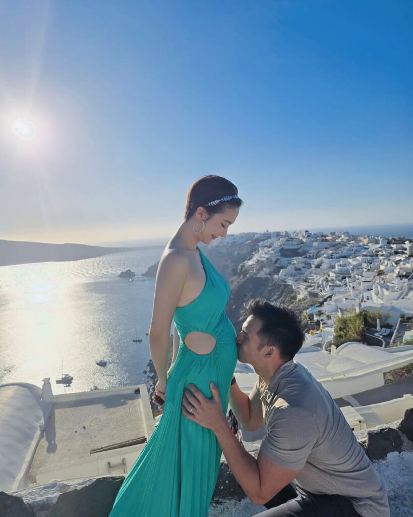 Grace Wong reveals pregnancy in stunning Santorini announcement | theHive.Asia Grace Wong reveals pregnancy in stunning Santorini announcement, celeb asia, daniel chang, grace wong, theHive.Asia, 今年收到最好嘅禮物 Thank you Jesus for blessing us with a little one. We are so excited to be parents BestPresentGodIsGoodTrustInHisTiming