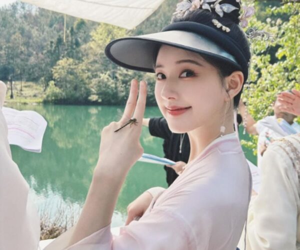 Zhao Lusi’s management company denies conflict with the actress but fans are unconvinced