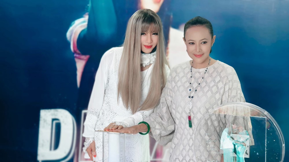 JessC and Fauziah Latiff bring hearts together with duet “Tak Terpisah”, celeb, duet, fauziah latiff, JessC, music, news, theHive.Asia