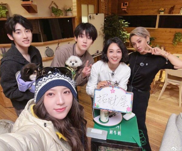 TV host Zhu Dan apologises for her “bias” towards young male co-stars
