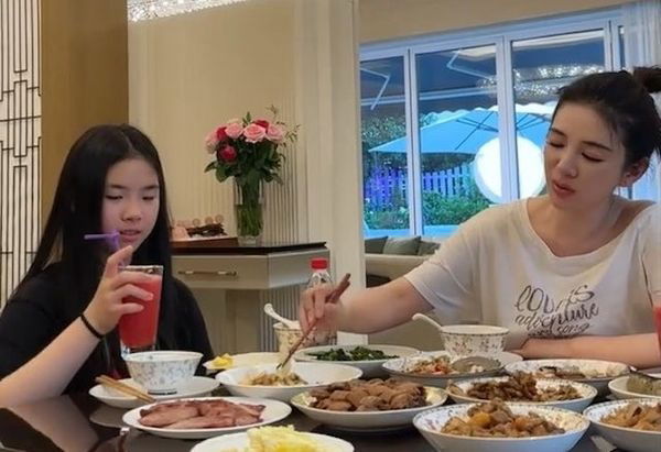 Huang Yi conflicted about daughter’s dream of K-pop | theHive.Asia Huang Yi conflicted about daughter’s dream of K-pop, celeb asia, duoduo, huang yi, theHive.Asia
