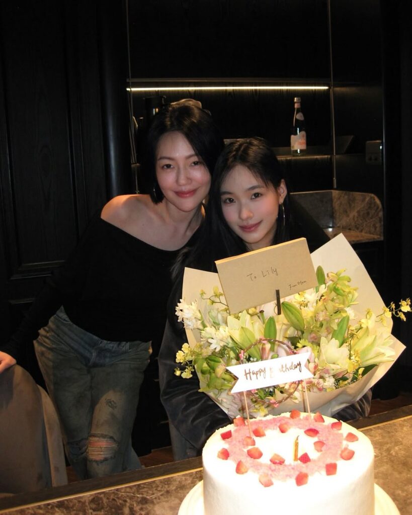 Dee Hsu’s second daughter holds first solo art exhibition, celeb asia, dee hsu, lily hsu, mike hsu, theHive.Asia, SnapInsta.to 468374066 18474142825005784 459514439069912054 n