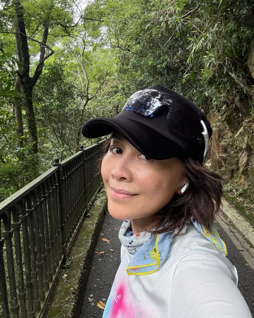 Tony Leung finally joins Carina Lau on her hikes, tony leung, carina lau, celeb asia, theHive.Asia