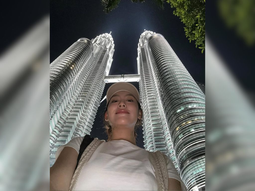Gigi Yim surprises fans with KLCC selfie