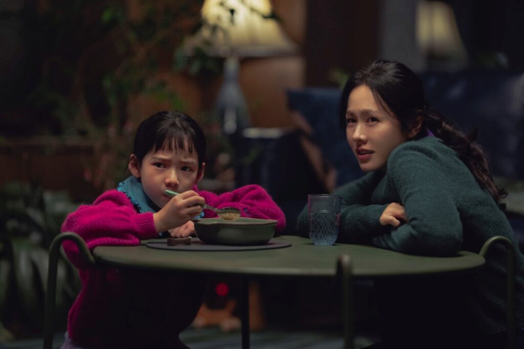 Son Ye-jin returns to screen as real mom, son ye-jin, celeb asia, lee byung-hun, park chan-wook, theHive.Asia, optimize