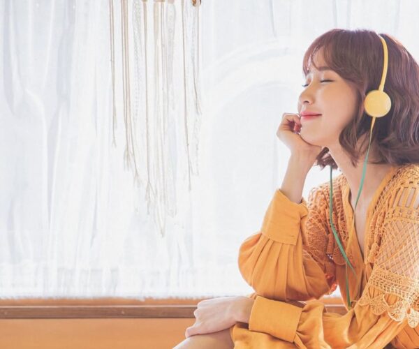 Crayon Pop’s ChoA is pregnant with twins