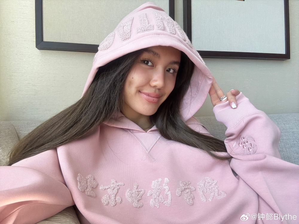 Kenny Bee accompanies daughter to Beijing Film Academy | theHive.Asia Kenny Bee accompanies daughter to Beijing Film Academy, celeb asia, kenny bee, theHive.Asia, kenny blythe 2