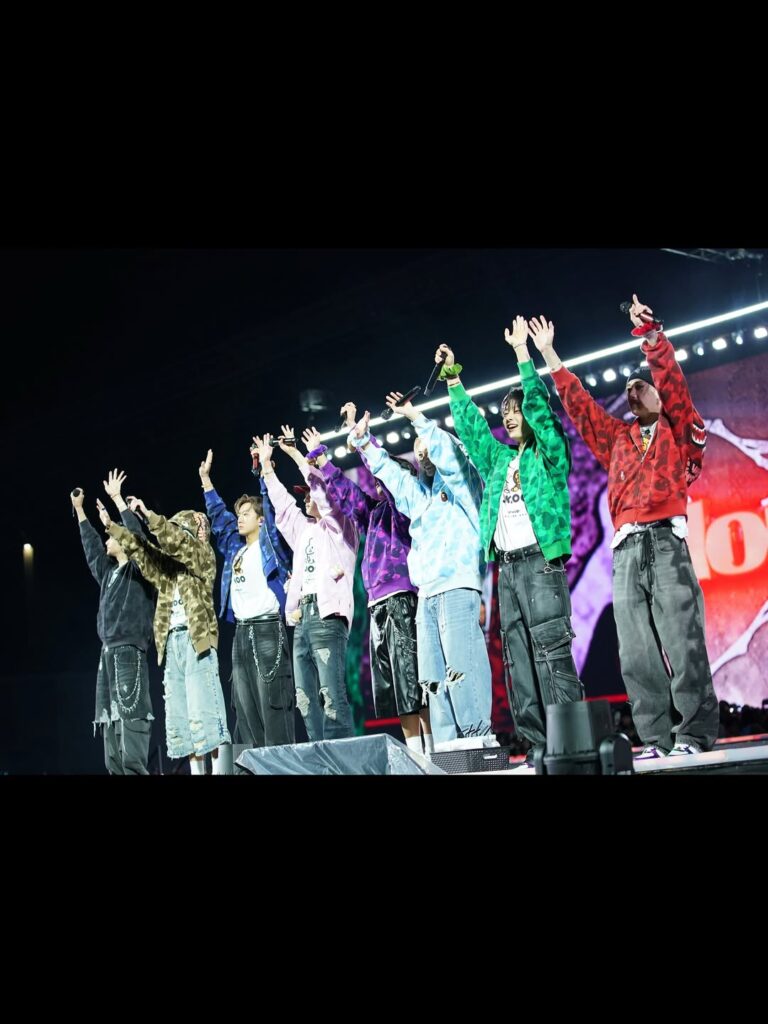 Stray Kids to return with new album again, stray kids, celeb asia, k-pop, theHive.Asia, SnapInsta.to 565529130 18378585592180986 3519852857437837991 n