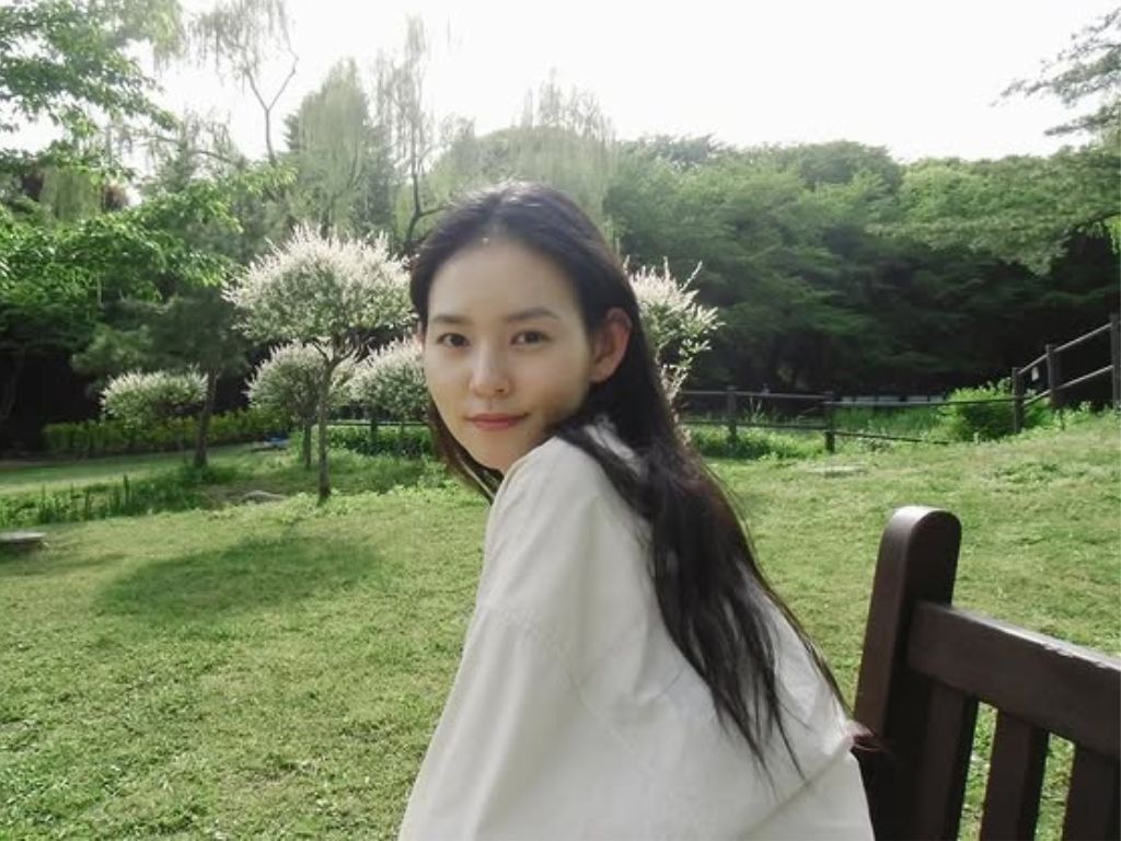 Kim Yoon-hye to tie the knot this month