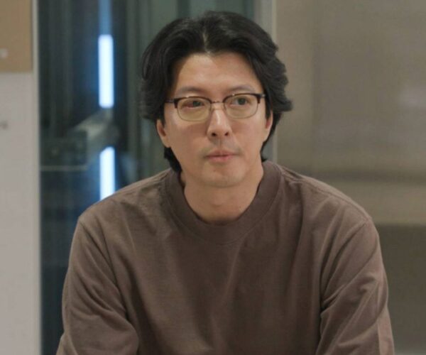 Lee Dong-gun diagnosed with rare inflammatory disease