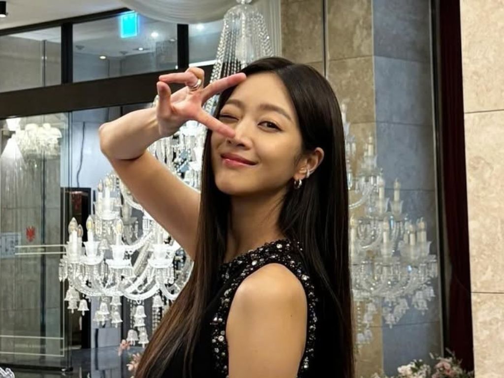 Jo Bo-ah is pregnant with her first baby