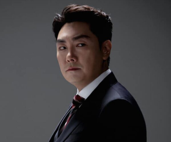 Cho Jin-woong announces retirement amid controversies