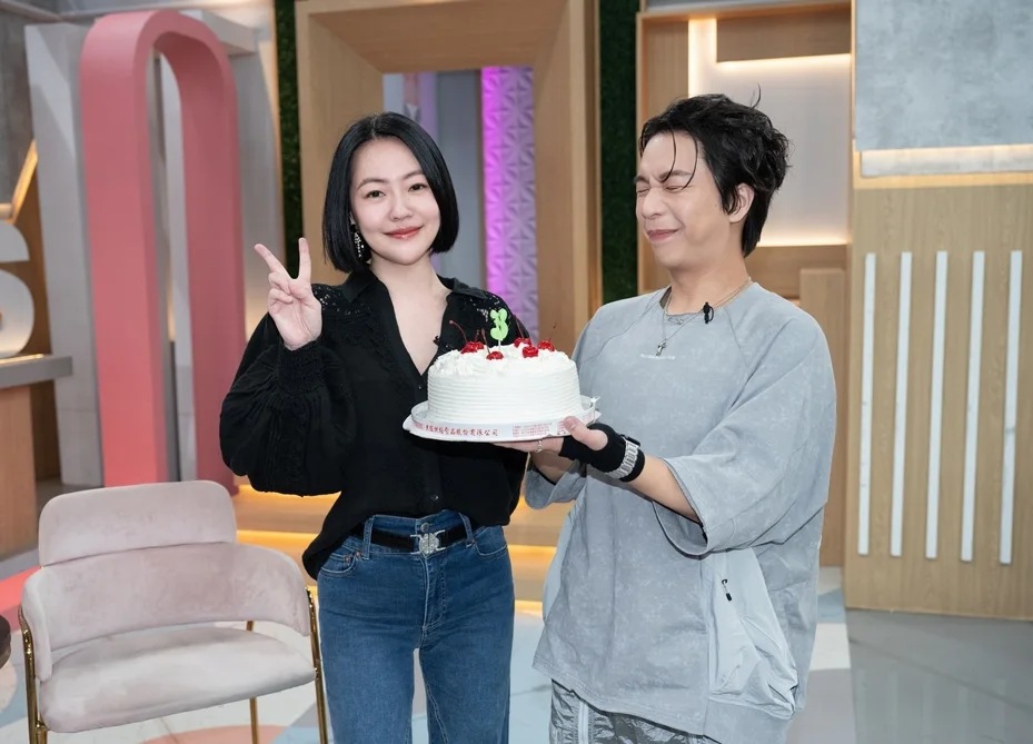 Dee Hsu’s “Girls Talk” warns fans of scams using the show’s name, dee hsu, celeb asia, theHive.Asia, dee