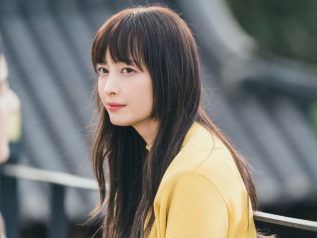 Lee Na-young challenges herself with mysterious lawyer role in “Honour”