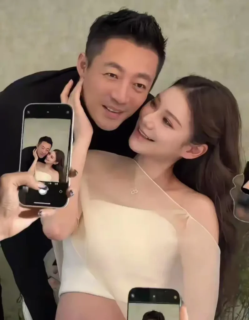 Mandy Ma shows off baby bump in maternity shoot, mandy ma, celeb asia, Wang Xiaofei, theHive.Asia