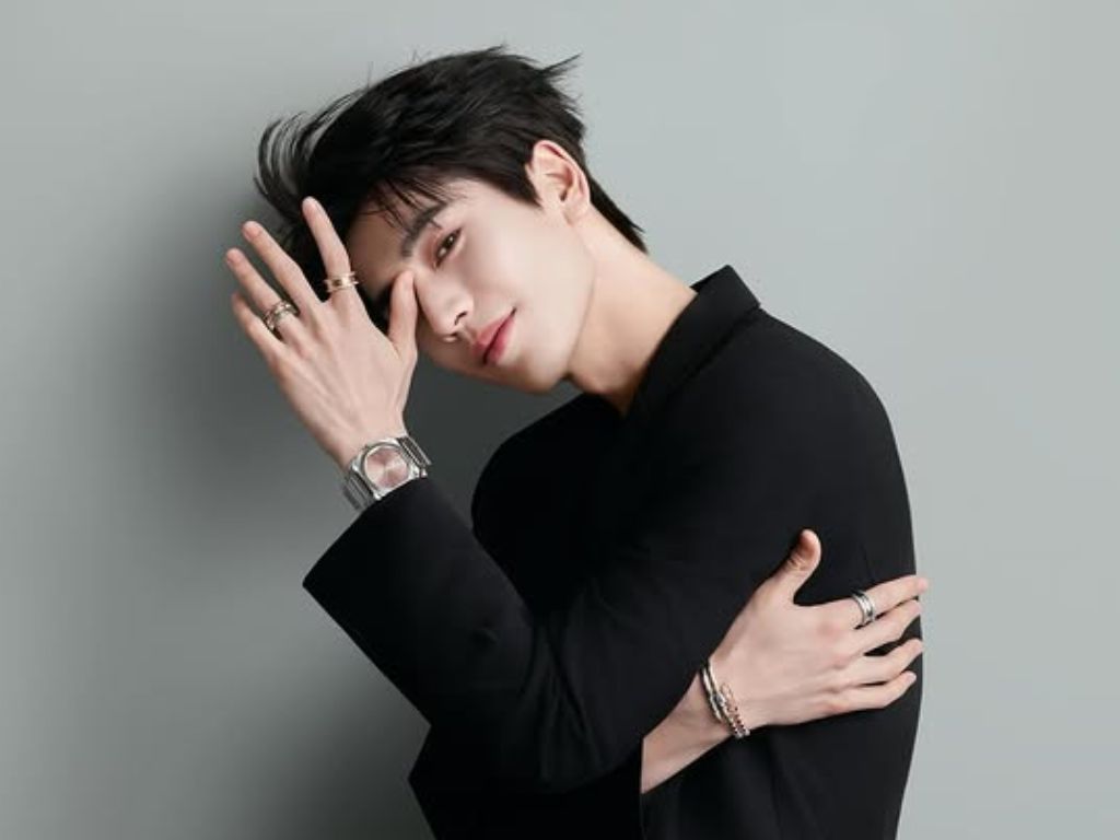 Zhang Linghe is the ambassador for BVLGARI
