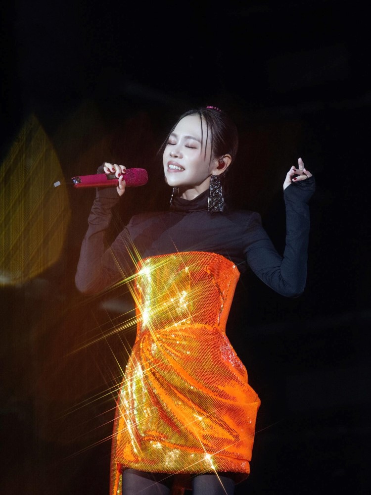 Julia Peng’s camp denies rumours of mistreating former manager diagnosed with cancer | theHive.Asia Julia Peng’s camp denies rumours of mistreating former manager diagnosed with cancer, celeb asia, julia peng, theHive.Asia