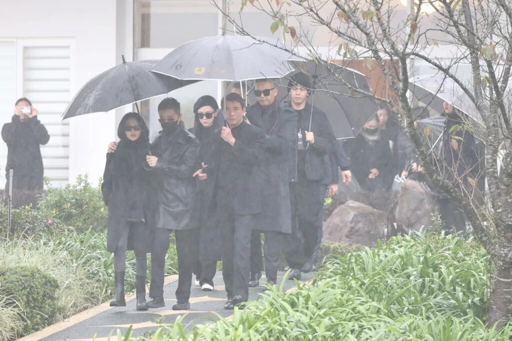 DJ Koo unveils memorial status for Barbie Hsu | theHive.Asia DJ Koo unveils memorial status for Barbie Hsu, barbie hsu, celeb asia, dj koo, Koo Jun-yup, theHive.Asia