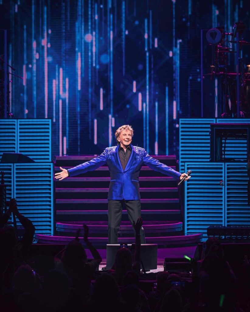 Barry Manilow postpones Las Vegas residency to recuperate from lung cancer surgery | theHive.Asia Barry Manilow postpones Las Vegas residency to recuperate from lung cancer surgery, Barry Manilow, celeb, news, theHive.Asia