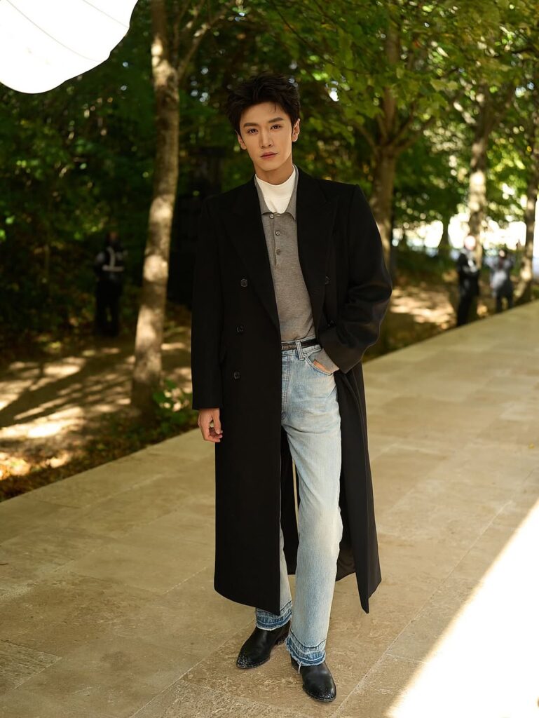 Chen Zheyuan distributes online red envelopes worth RMB 150k, celeb asia, Chen Zheyuan, theHive.Asia, SnapInsta.to 559526061 17881950627401882 2653100004367040983 n