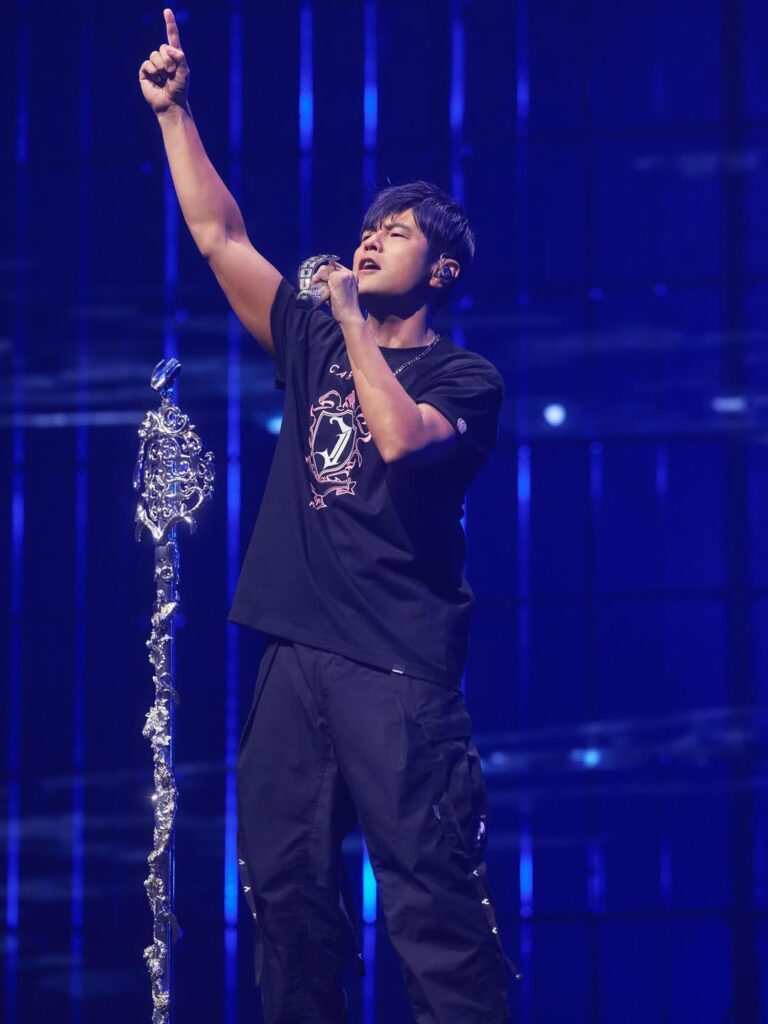 Huang Xiaoming breaks silence on billion-yuan debt rumour | theHive.Asia Huang Xiaoming breaks silence on billion-yuan debt rumour, celeb asia, huang xiaoming, jay chou, theHive.Asia, SnapInsta.to 565125711 18396496477193087 8069603680882324691 n